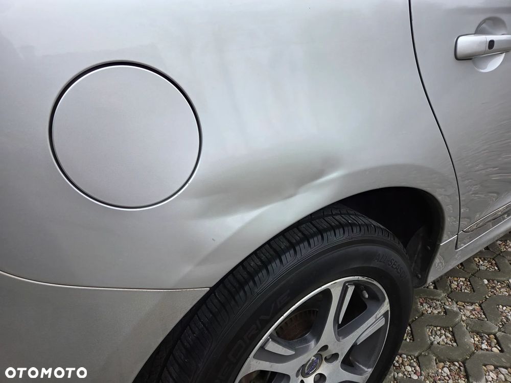 Volvo XC 60 T6 AWD Momentum - 8