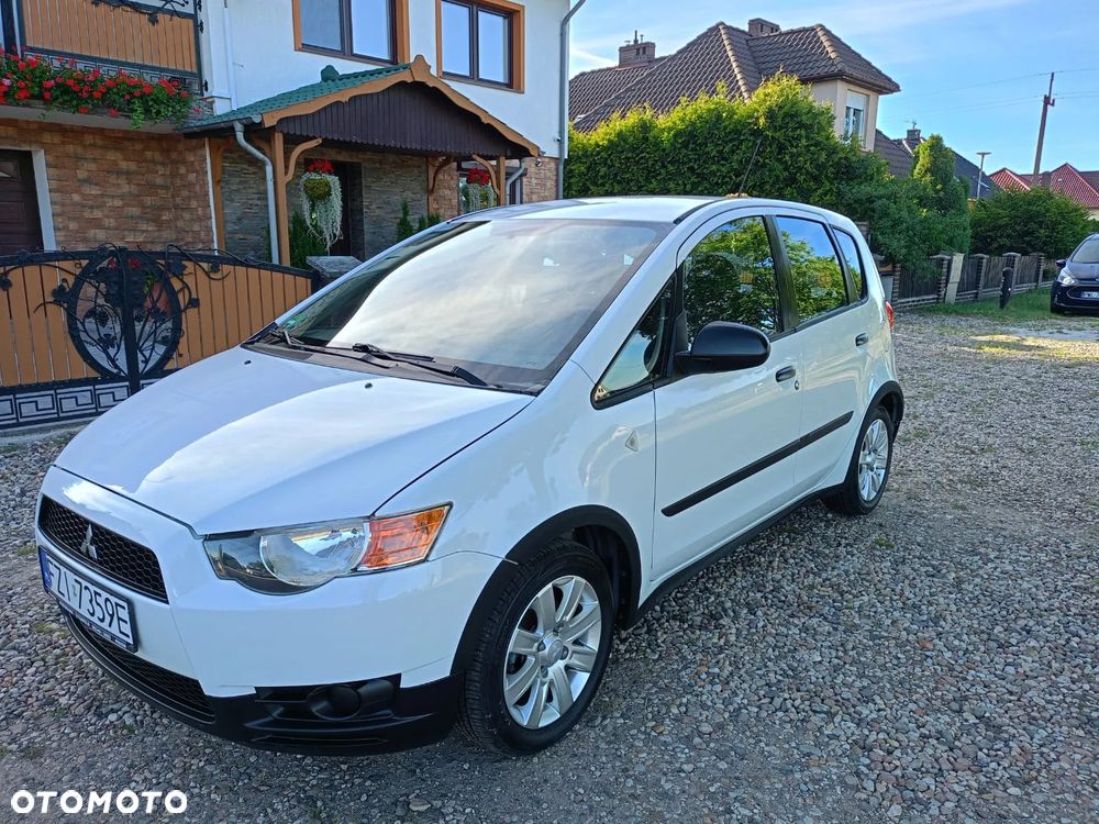 Mitsubishi Colt - 3
