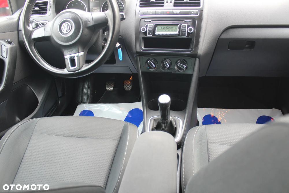 Volkswagen Polo - 13