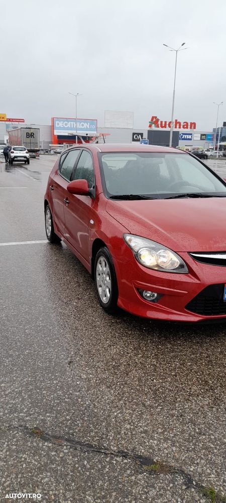 Hyundai i30 1.6 CRDI GL Comfort - 4