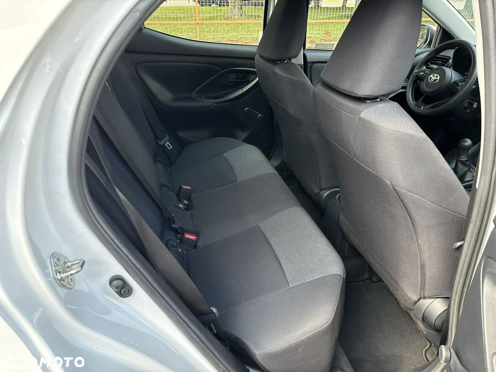 Toyota Yaris 1.0 Active - 17