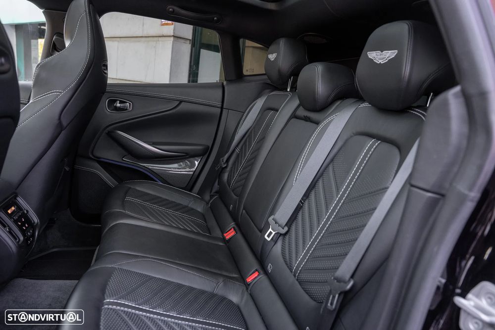 Aston Martin DBX 707 - 14