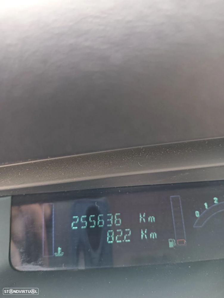 Renault Scénic 1.5 dCi Confort - 9