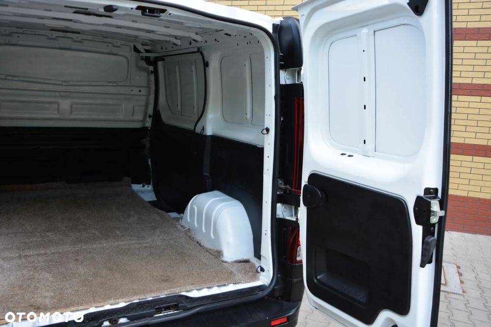 Nissan NV300 - 28
