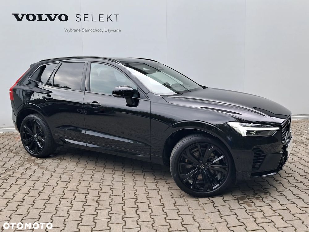 Volvo XC 60 T6 Plug-In Hybrid AWD Ultra Black Edition - 3
