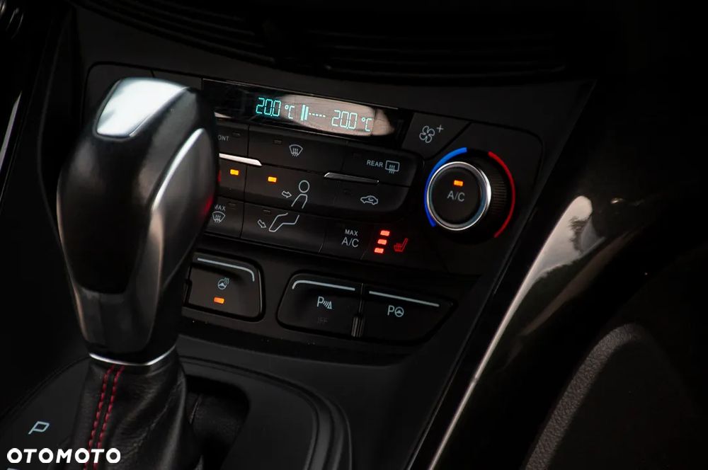 Ford Kuga 1.5 EcoBoost AWD ST-Line ASS - 19