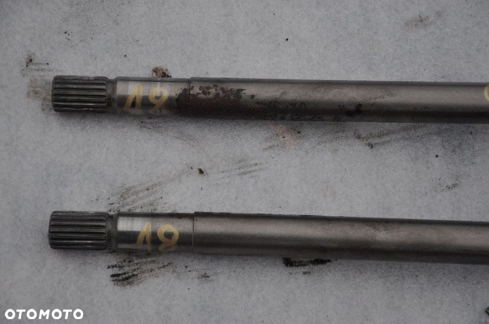 PÓŁOŚ PÓŁOŚKA CASE 895 DŁ. 88 CM - 2