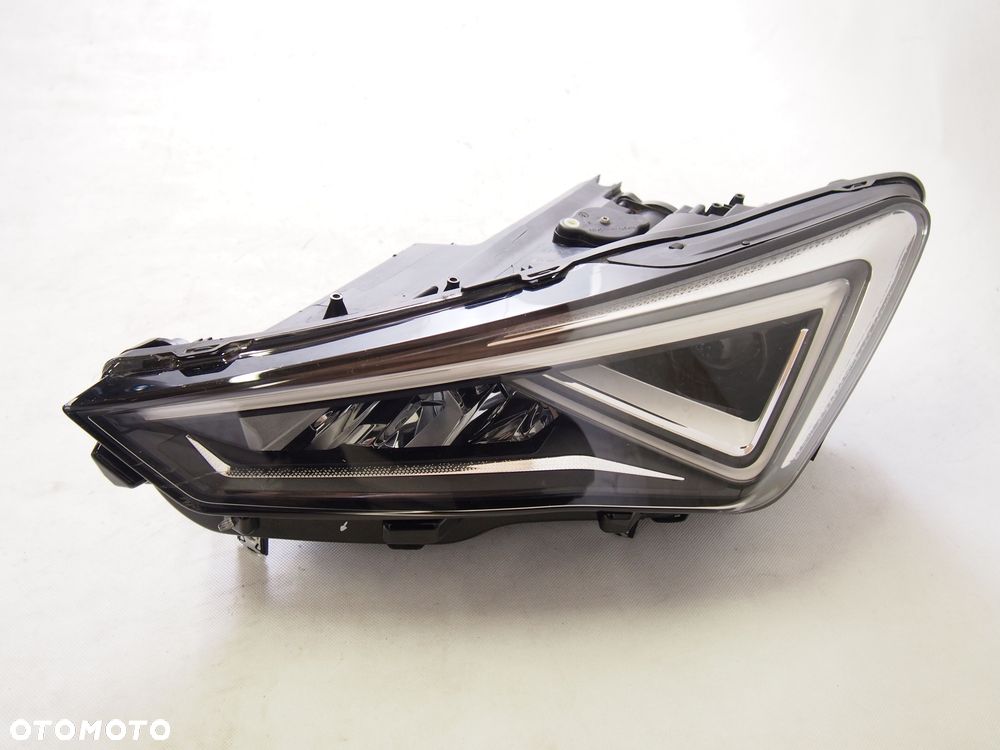 Seat Tarraco Reflektor lewy lampa lewa 17r 2017