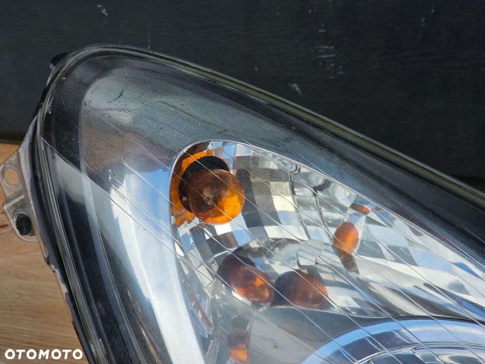 LAMPA SOCZEWKA PRAWY PRZÓD PRAWA PRZEDNIA OPEL CORSA D EUROPA 13186386 - 7