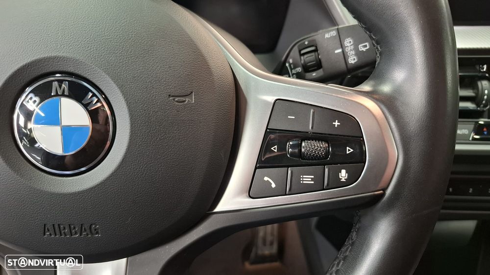 BMW 116 d Pack Desportivo M Auto - 17
