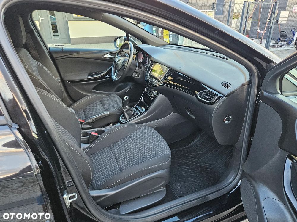 Opel Astra 1.6 D (CDTI) Start/Stop Dynamic - 10