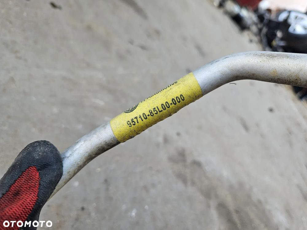 Przewód wąż klimatyzacji Suzuki Splash Opel Agila B 1,0 2011r - 2