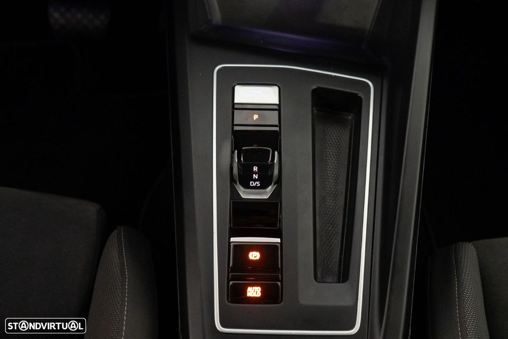 VW Golf 1.4 TSI e-Hybrid DSG - 25