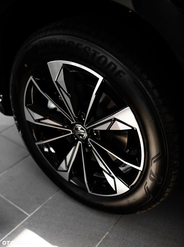 MG HS 1.5 T-GDI Exclusive DCT - 8