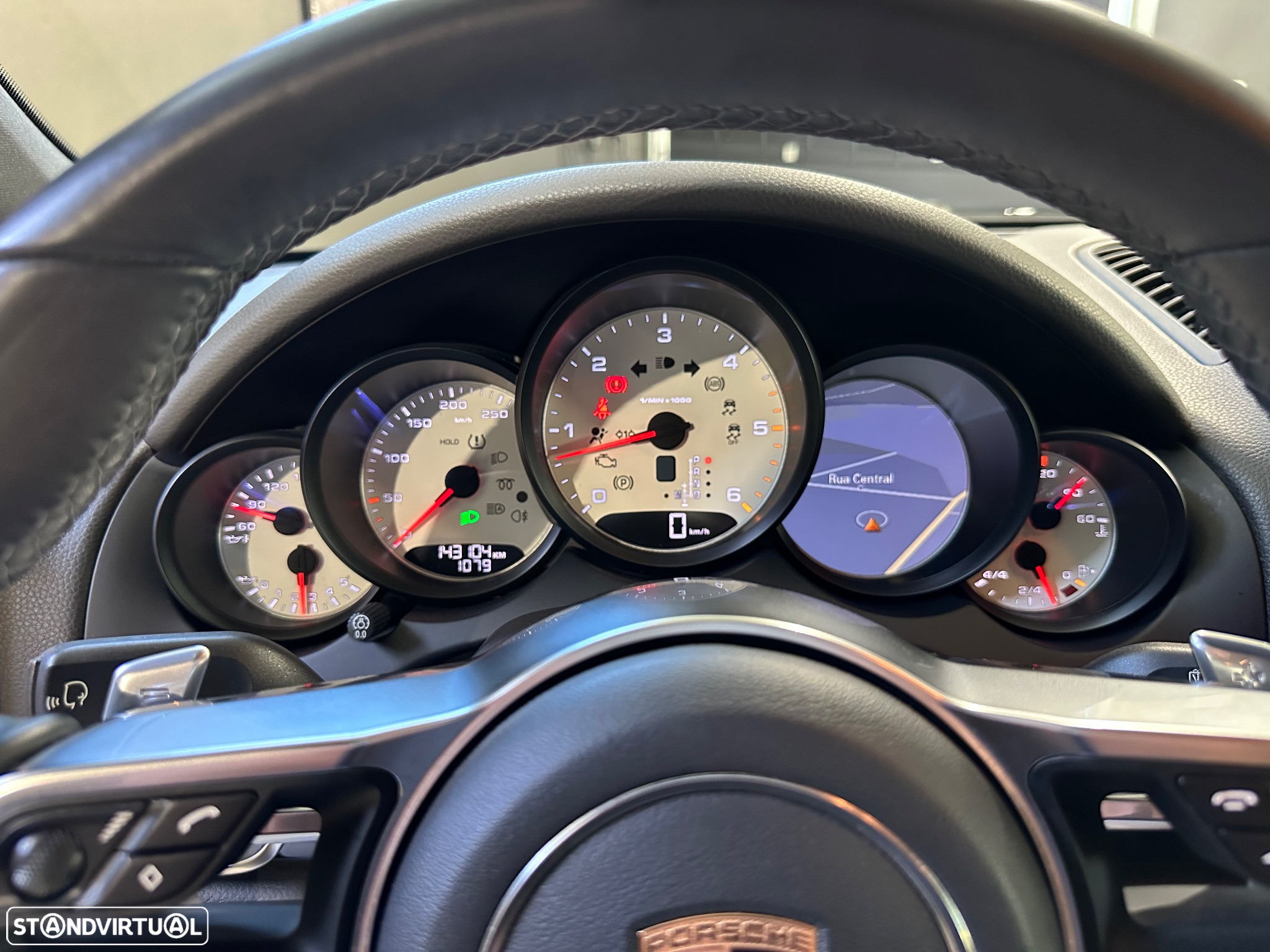 Porsche Cayenne Platinum Edition - 33