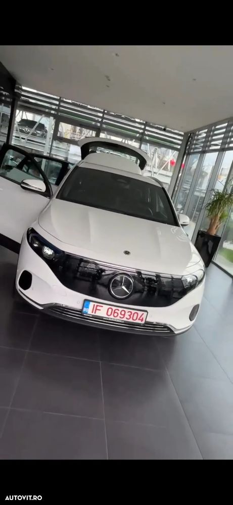 Mercedes-Benz EQA 300 4MATIC - 1