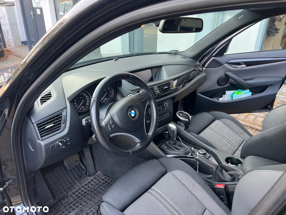 BMW X1 sDrive18i - 9