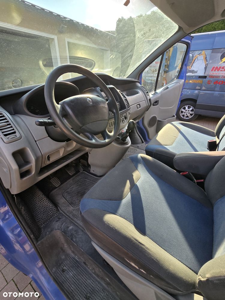 Renault Trafic - 13