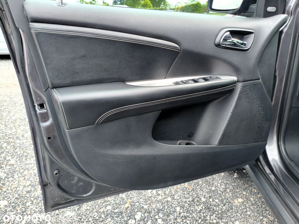 Fiat Freemont 2.0 Multijet Lounge AWD - 25