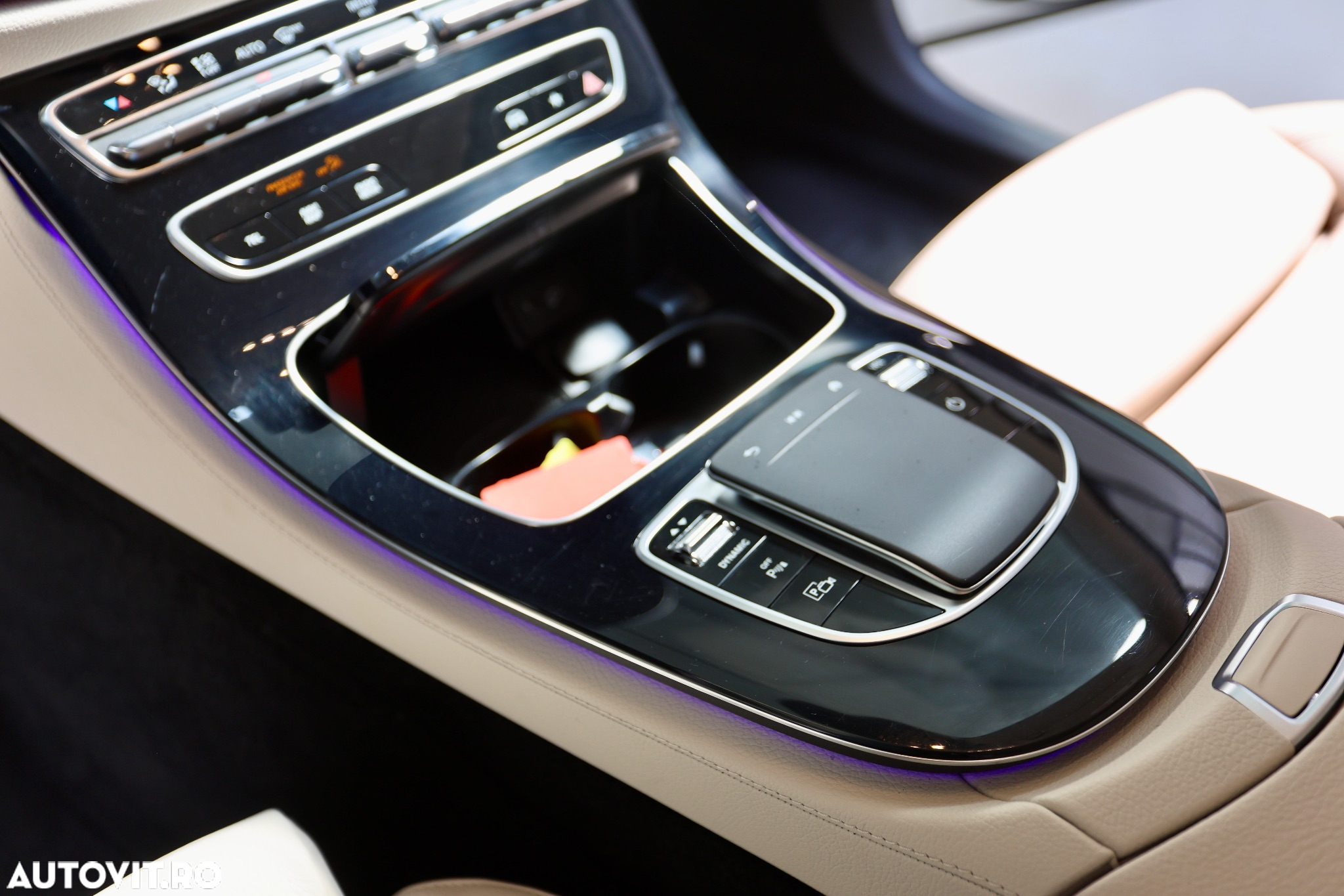 Mercedes-Benz E 300 9G-TRONIC Avantgarde - 27