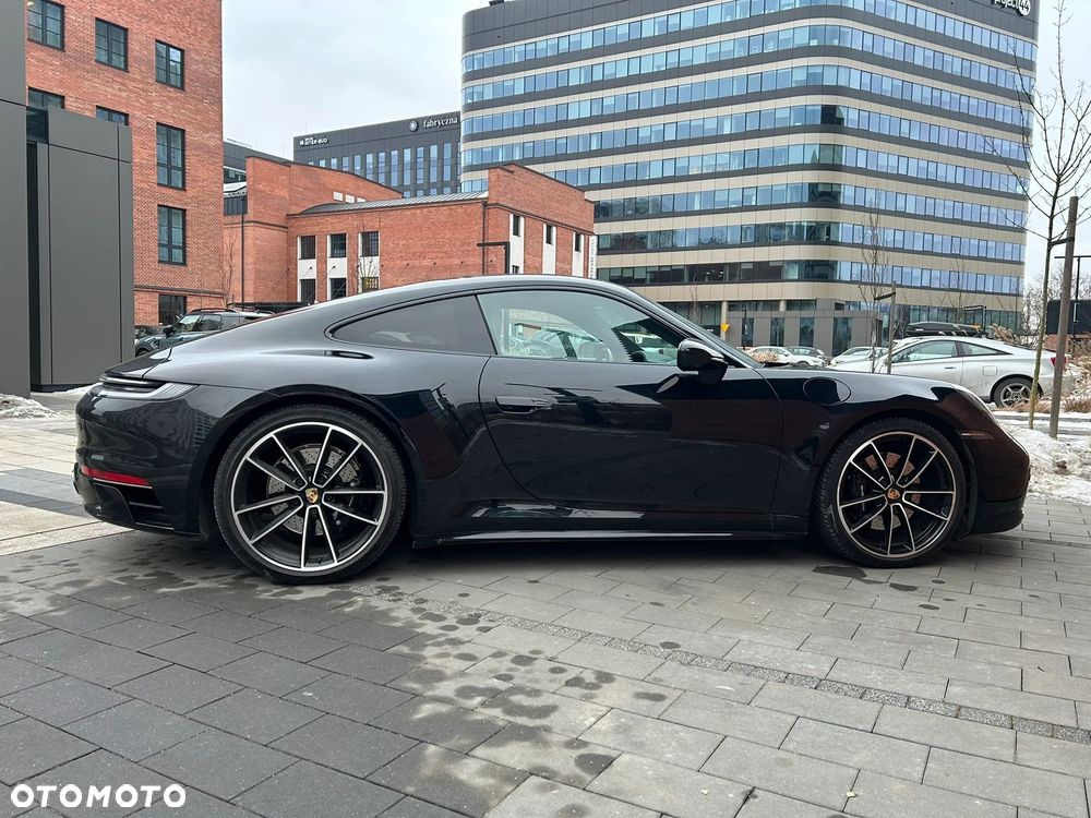 Porsche 911 Carrera 4S - 6