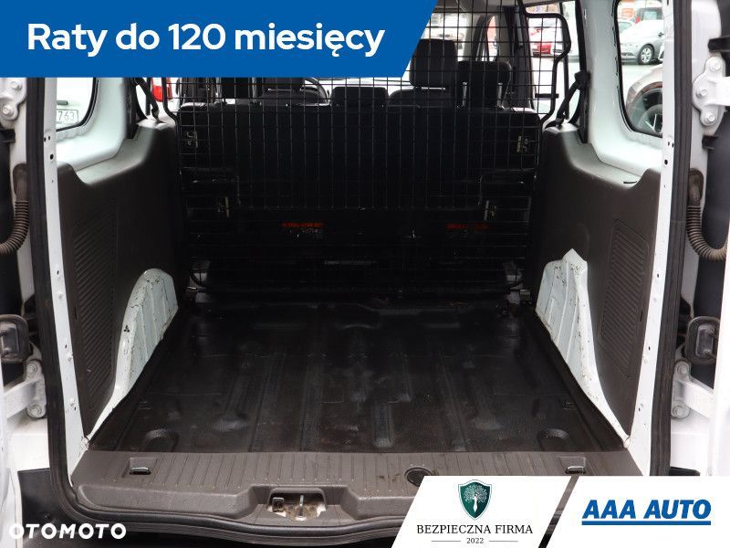 Ford Transit Connect - 16