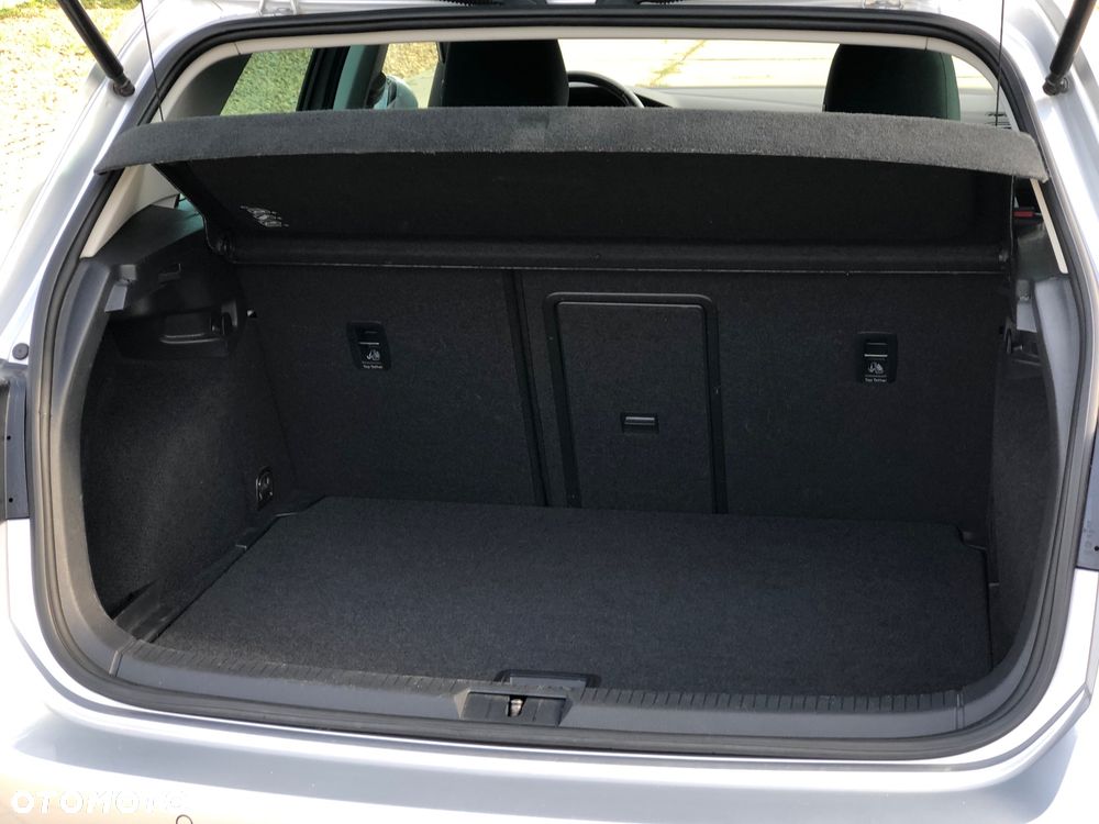 Volkswagen Golf 1.2 TSI BlueMotion Technology DSG Lounge - 35