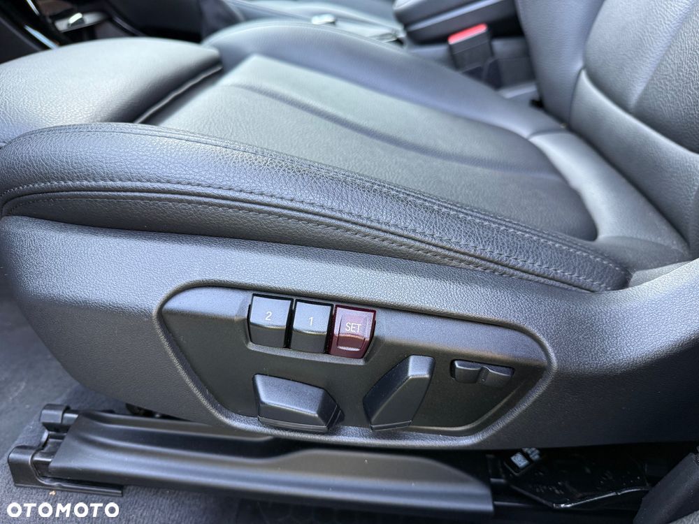 BMW X1 xDrive25i Advantage sport - 23