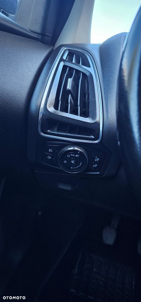 Ford Focus 1.6 TDCi DPF Start-Stopp-System Titanium - 18