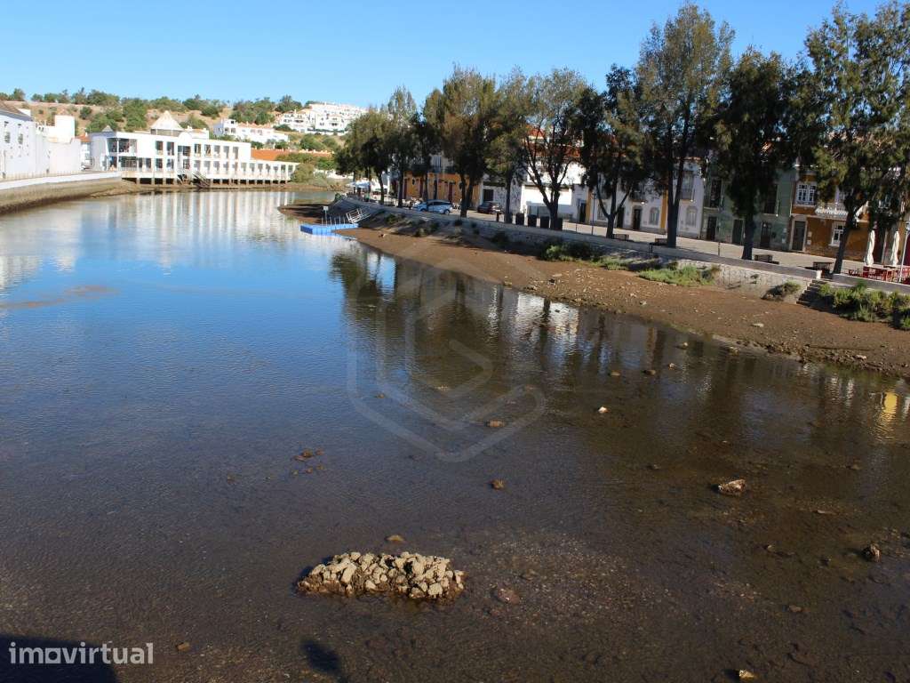 Terreno urbano para construção no centro da cidade em Tavira, Algarve - Grande imagem: 5/12