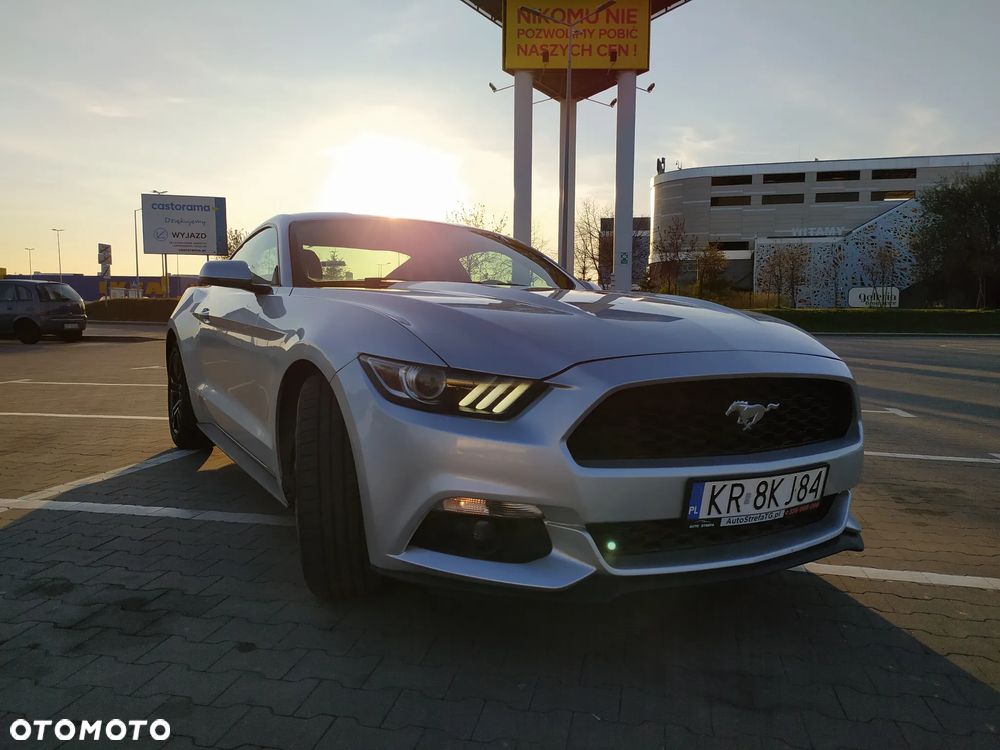 Ford Mustang 2.3 Eco Boost - 5