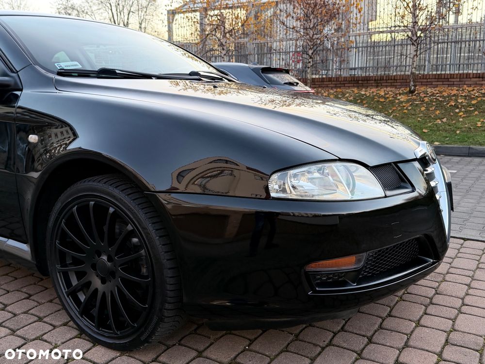 Alfa Romeo GT 2.0JTS Black Line - 15