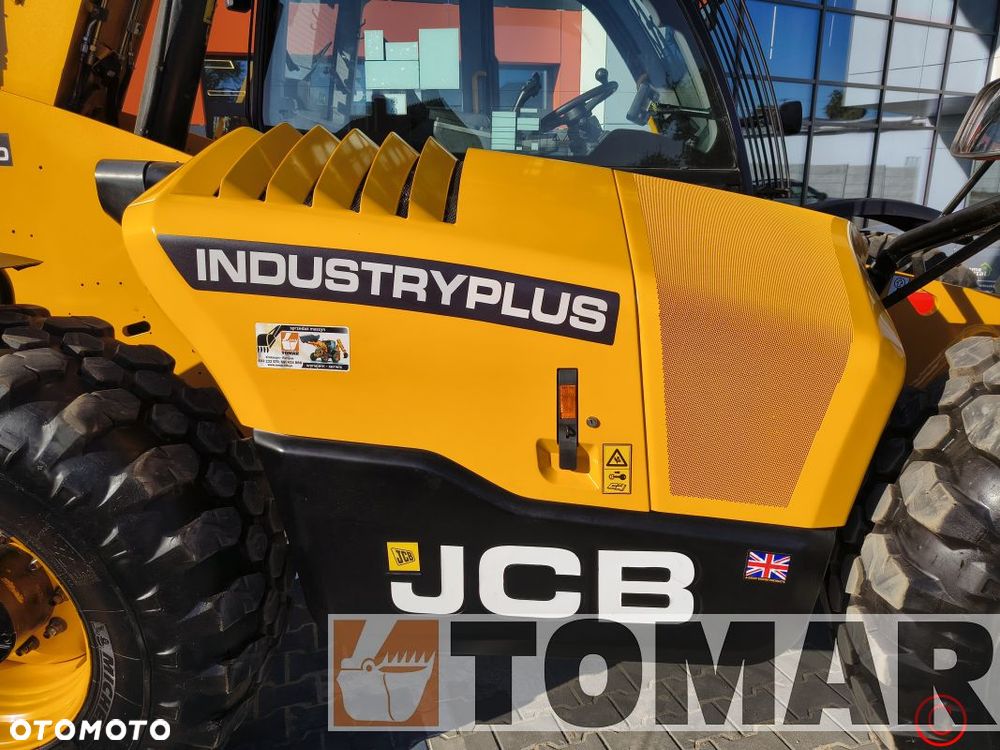 JCB 560-80 2023R agri - 11
