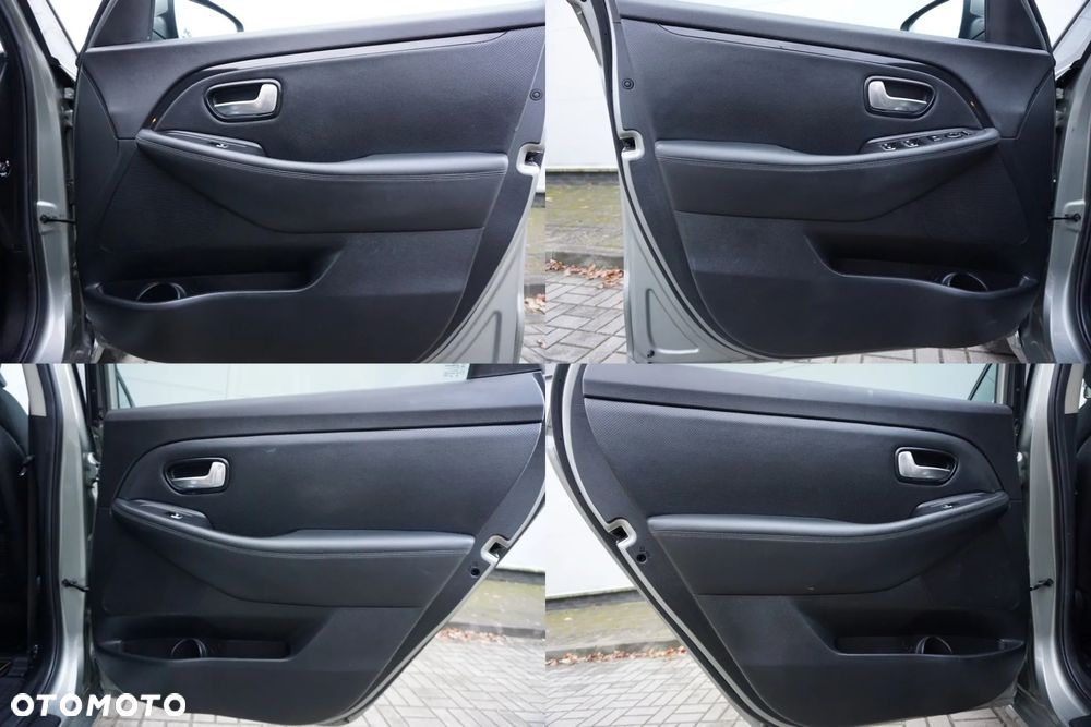 Kia Carens 1.7 CRDi XL 7os - 39