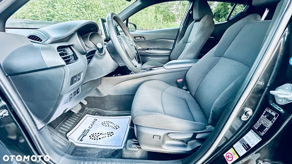 Toyota C-HR 1.8 Hybrid GPF Selection - 17
