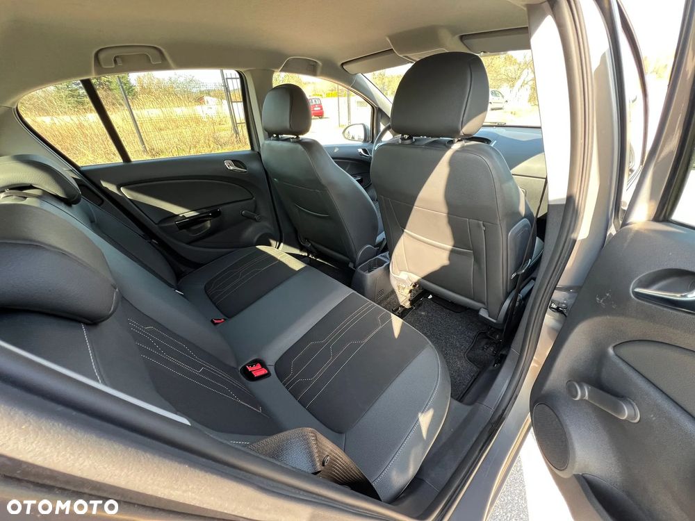 Opel Corsa 1.4 16V 150 Jahre - 23