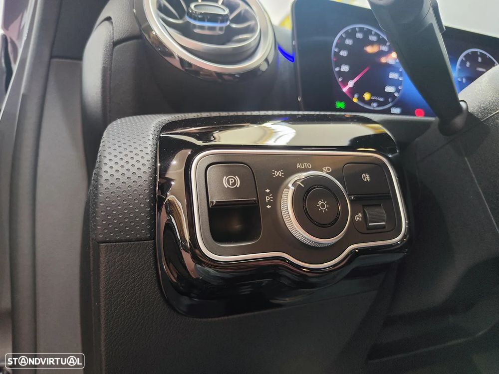 Mercedes-Benz A 180 d AMG Line Aut. - 16