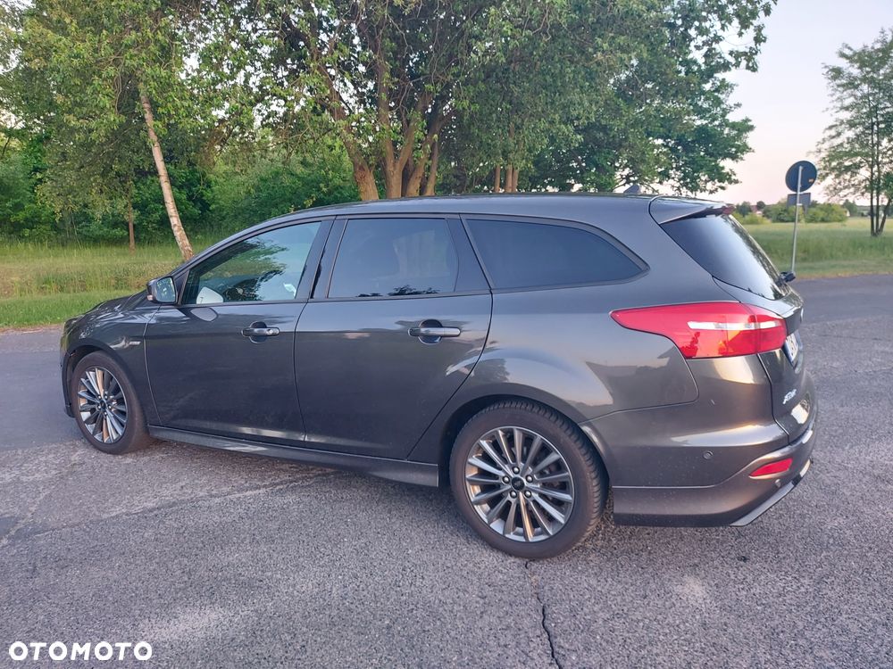 Ford Focus - 5