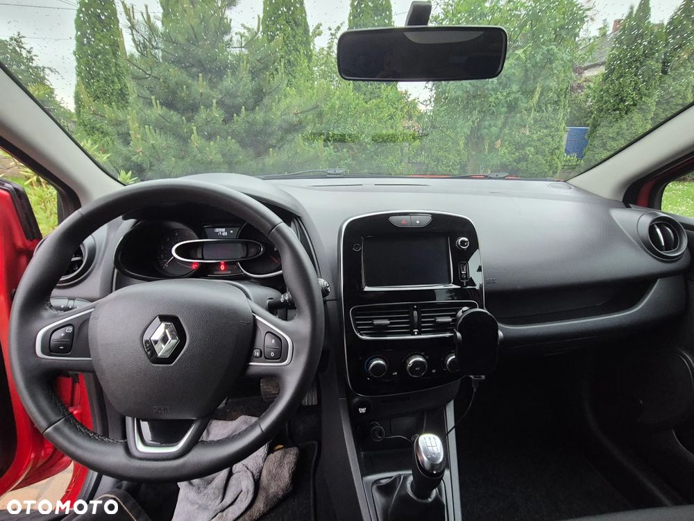 Renault Clio - 9