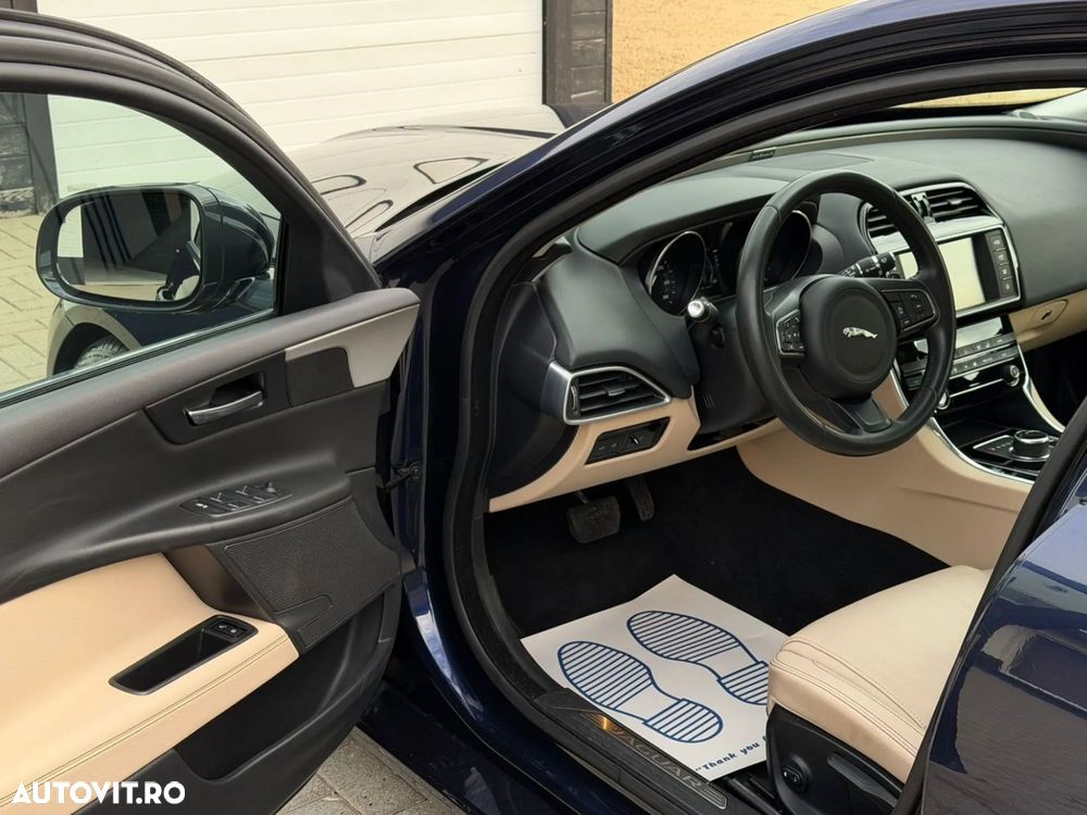 Jaguar XE 20d Aut. Prestige - 30