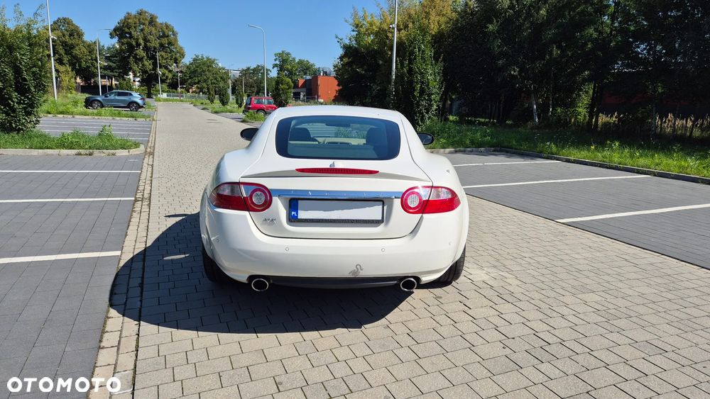 Jaguar XK 4.2 V8 - 8