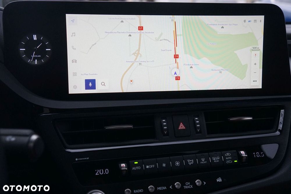 Lexus ES 300h Business Edition - 12