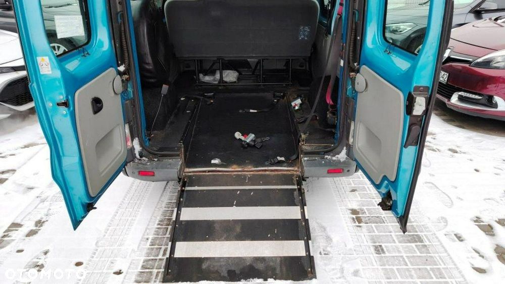 Renault Trafic - 12