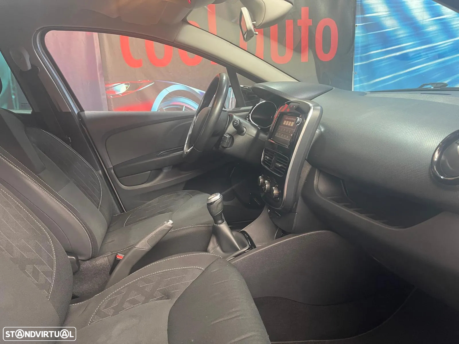 Renault Clio 1.5 dCi Limited - 32