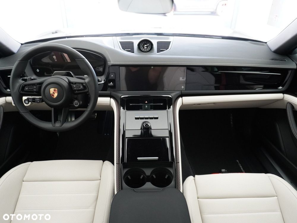 Porsche Panamera 4S E-Hybrid PHEV - 38