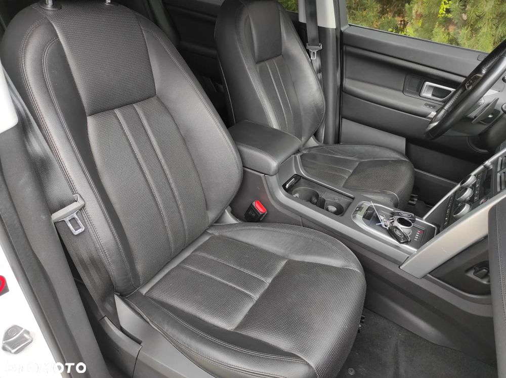 Land Rover Discovery Sport - 9