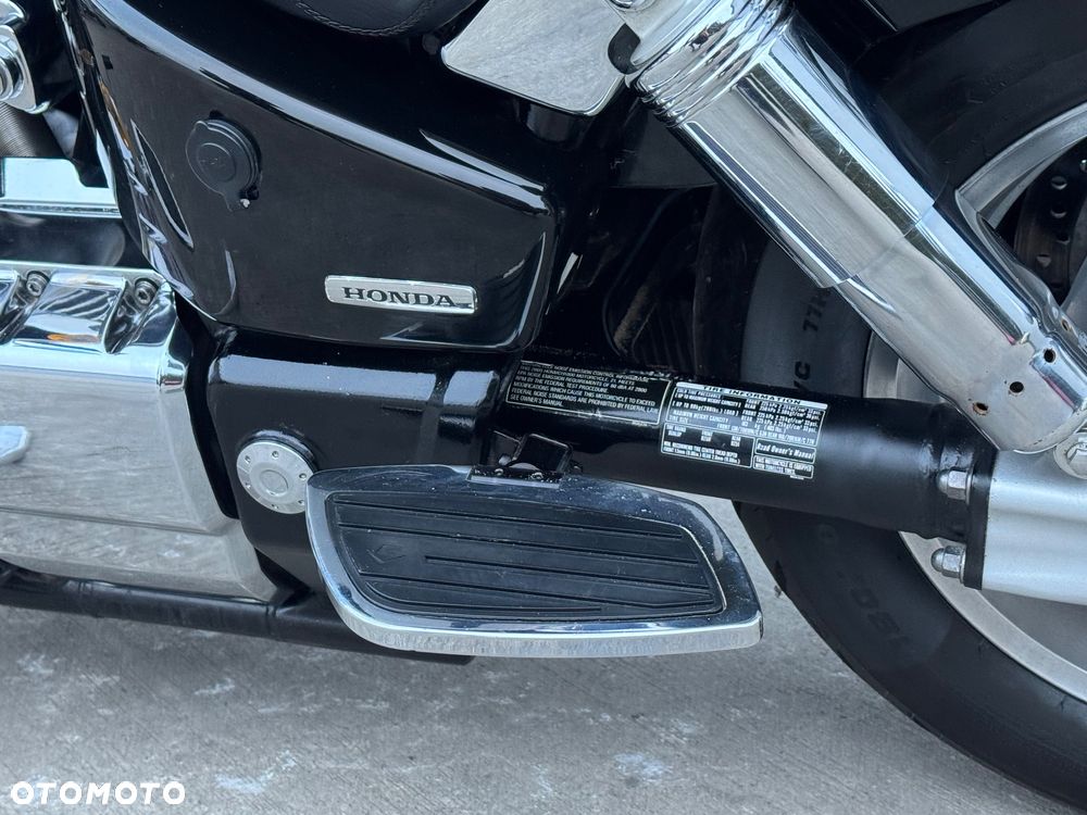 Honda VTX - 36