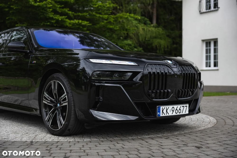 BMW Seria 7 - 10