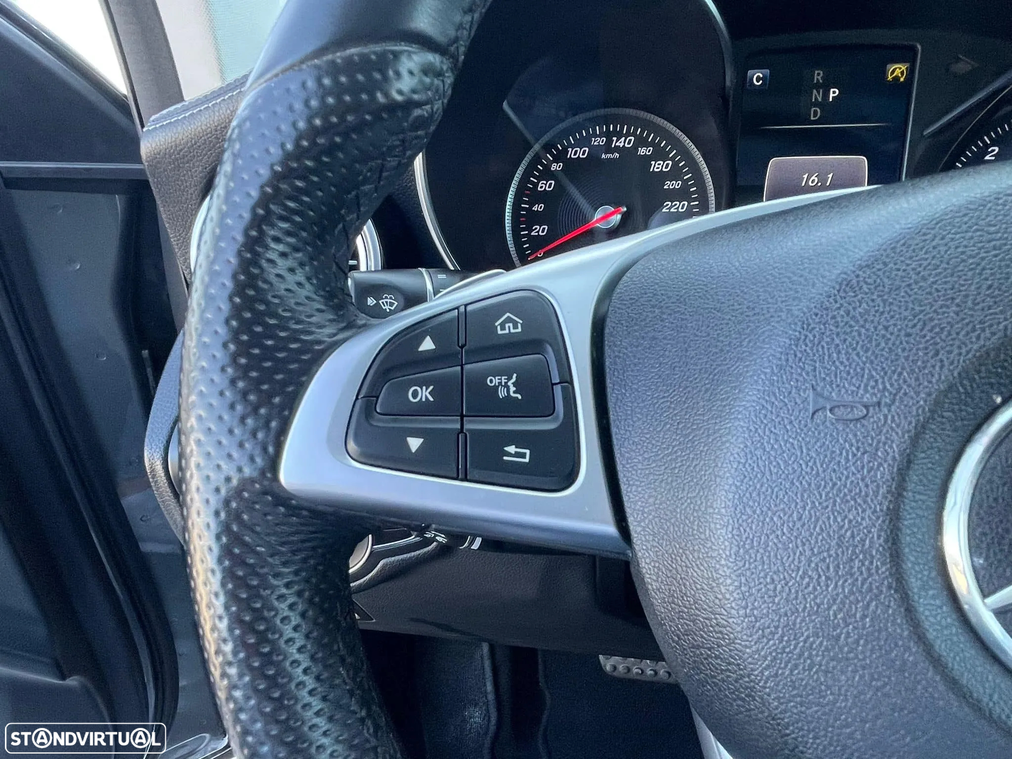 Mercedes-Benz GLC 250 d AMG Line 4-Matic - 17