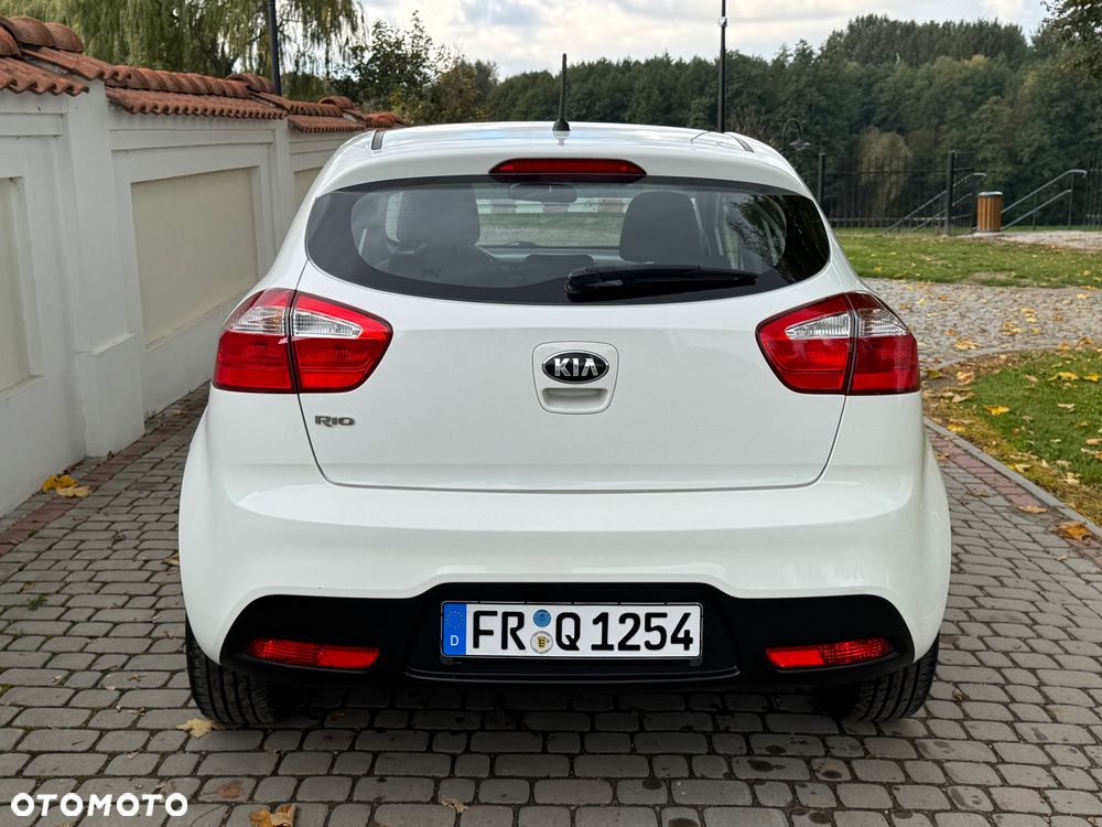 Kia Rio - 35